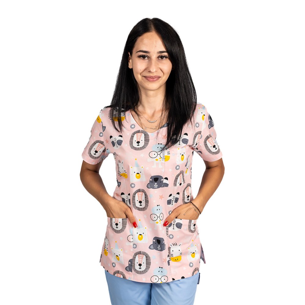 Strój medyczny lew z bluzką z nadrukiem i spodniami na gumce Strój medyczny lew z bluzką z nadrukiem i spodniami na gumce