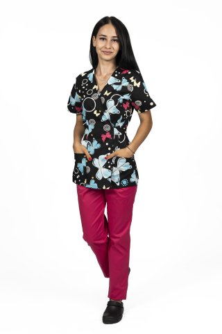 Czarny kimonowy kombinezon medyczny z motylem, z bluzką z nadrukiem i spodniami na gumce