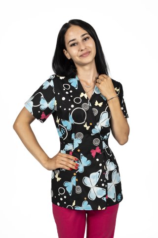 Czarny kimonowy kombinezon medyczny z motylem, z bluzką z nadrukiem i spodniami na gumce