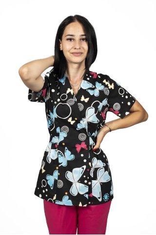 Czarny kimonowy kombinezon medyczny z motylem, z bluzką z nadrukiem i spodniami na gumce