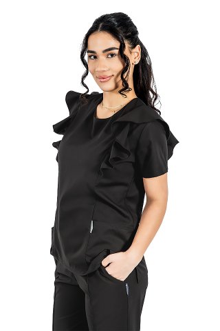 Kombinezon medyczny Cristina, rozciągliwy, kolor czarny, bluzka z falbankami i spodnie ze sznurkiem i gumką