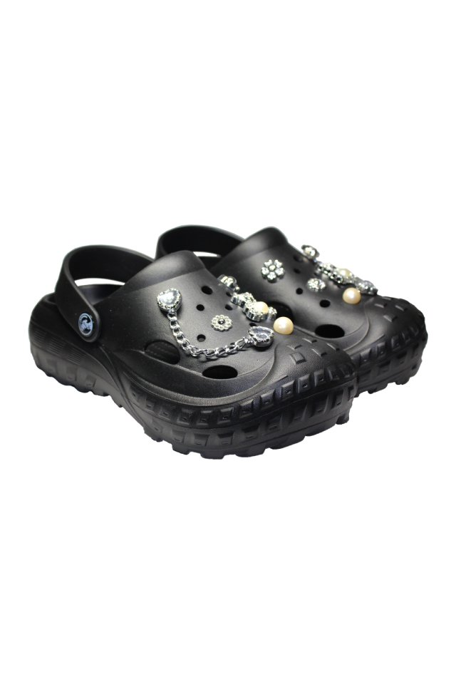 Czarne chodaki medyczne dla kobiet - chodaki z aplikacjami