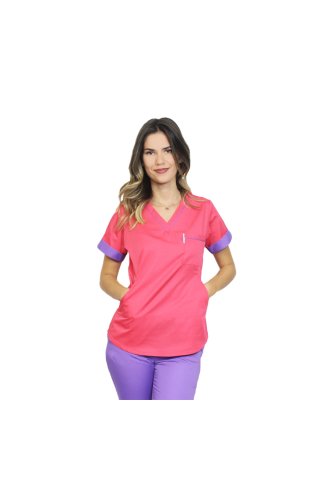 Kombinezon medyczny składający się z bluzy cyklamenowej z fioletowym paspolem i spodniami, model Amani