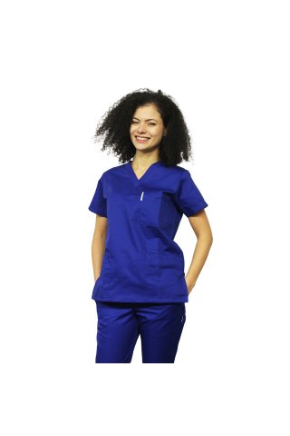 Niebieski kombinezon medyczny, bluzka z dekoltem w serek, trzy kieszenie i elastyczne spodnie.